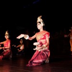 ② Siem Reap Cambodia の舞姫 2011.12.     (1) (2)